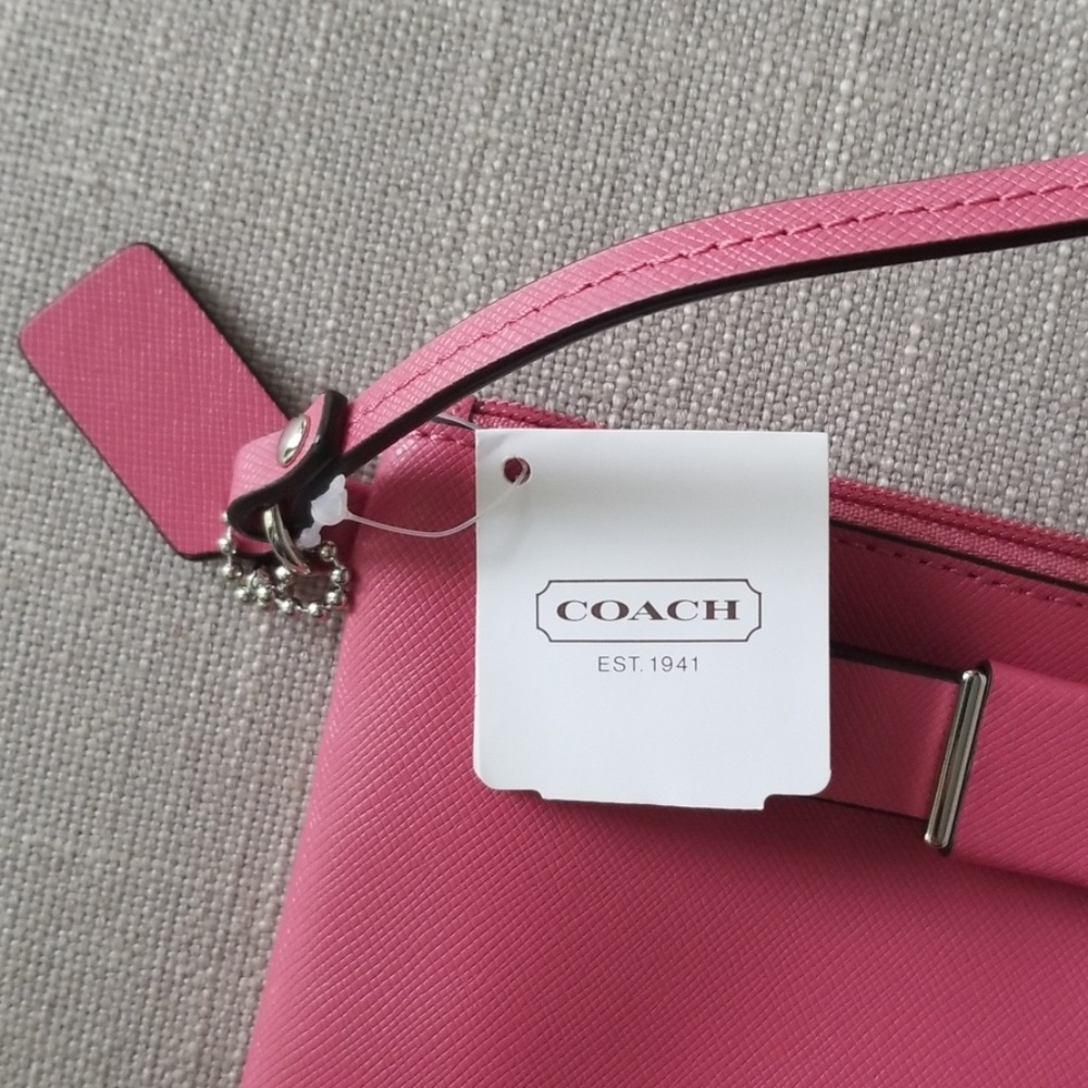 Coach Wristlet - Picture 6 of 6